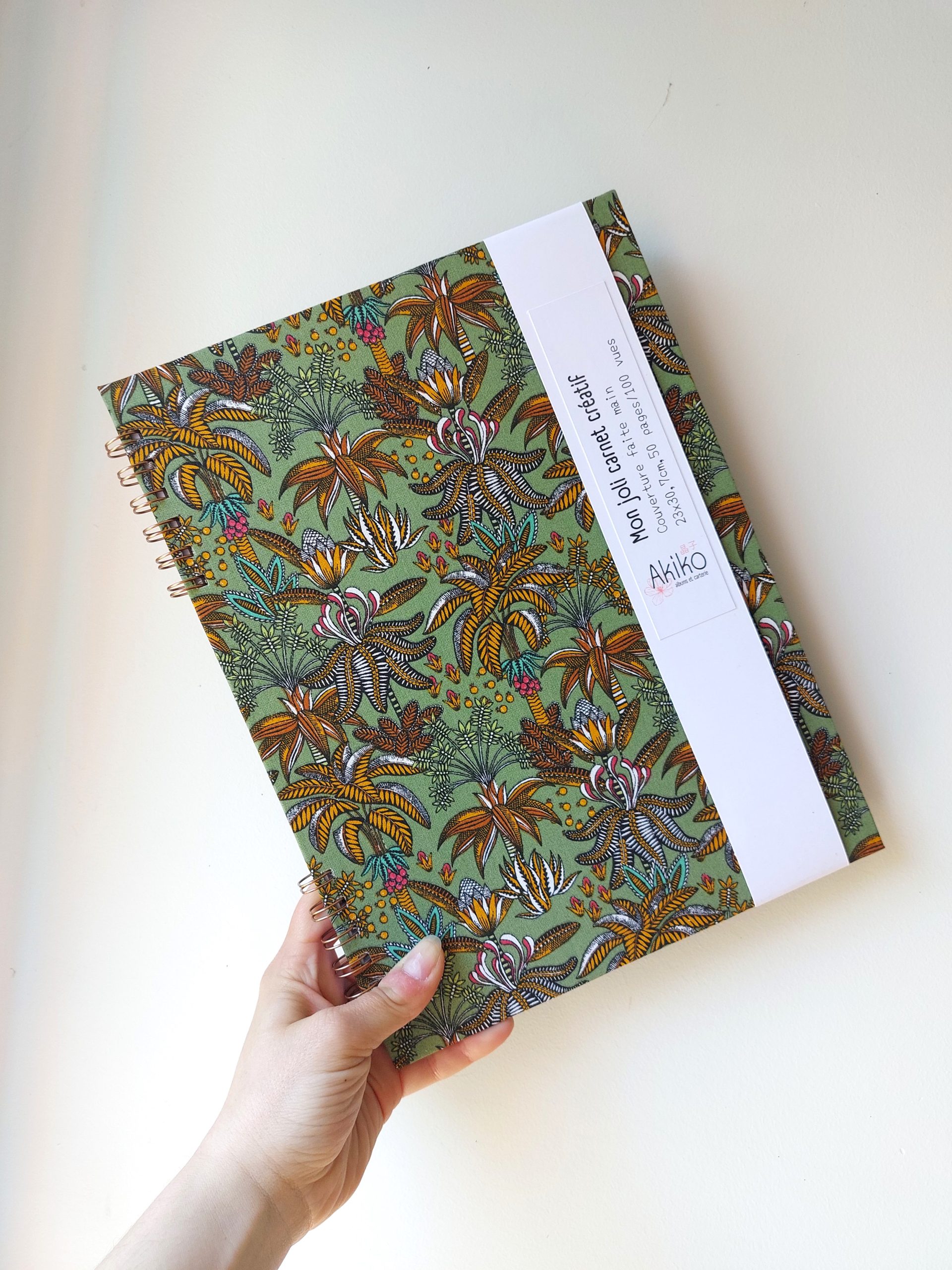 Carnet créatif artisanal couture bijoux scrap fait main en bretagne akiko