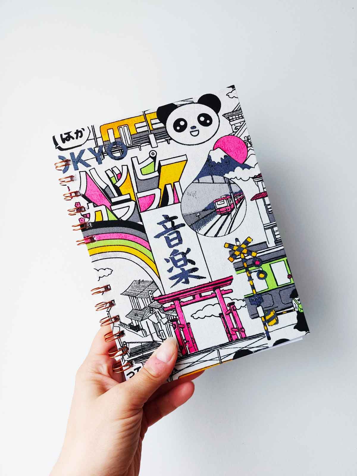 couverture en tissu du carnet de lecture personnalisé fait main par Akiko