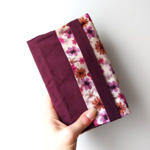 Protège-livre manga et poche fait main ~ par Anne-Elia de Jarodely