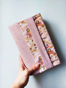 protège-livre tissu fait main en bretagne jarodely