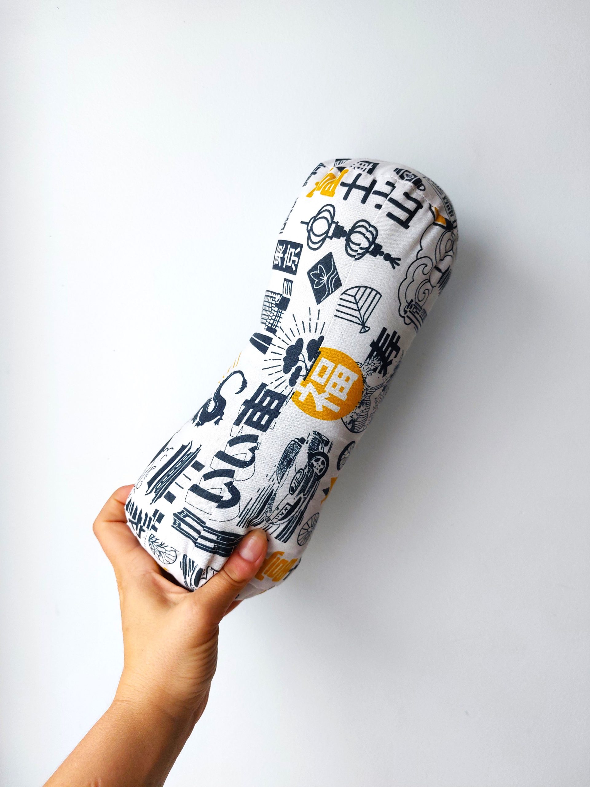 Coussin de lecture fait main en france par Jarodely